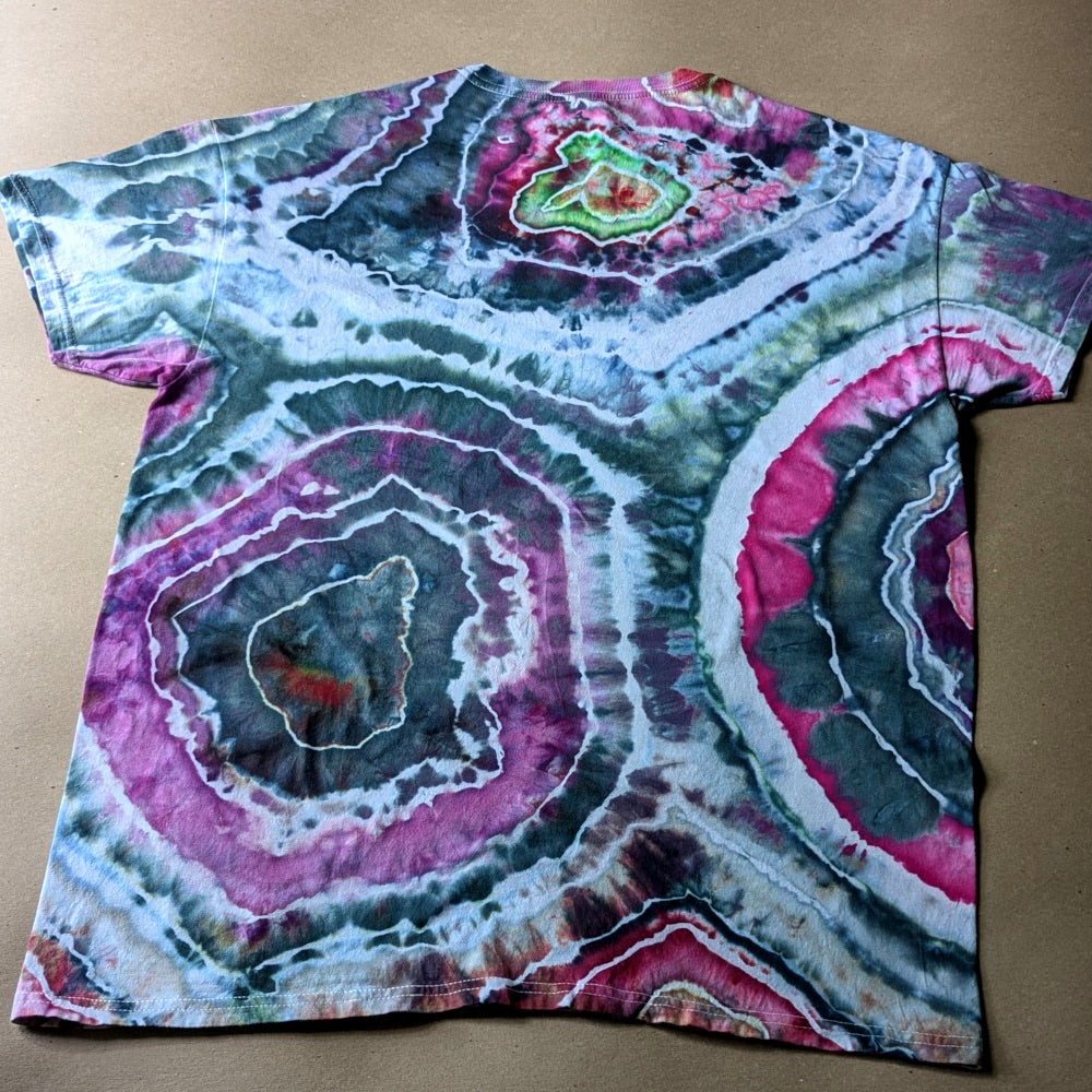 M (I think...) - Geode